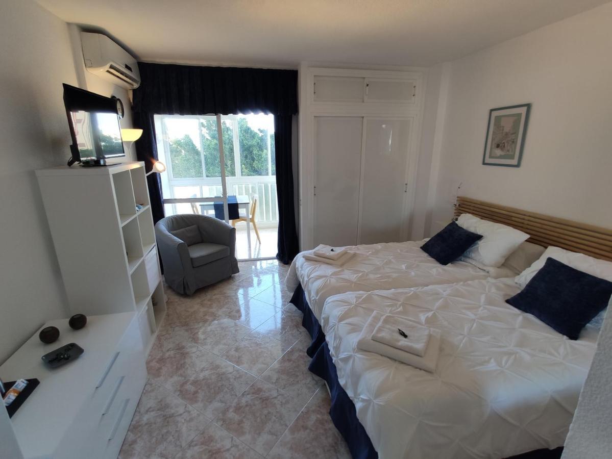 Apartamentos Dc Benalmadena Luaran gambar