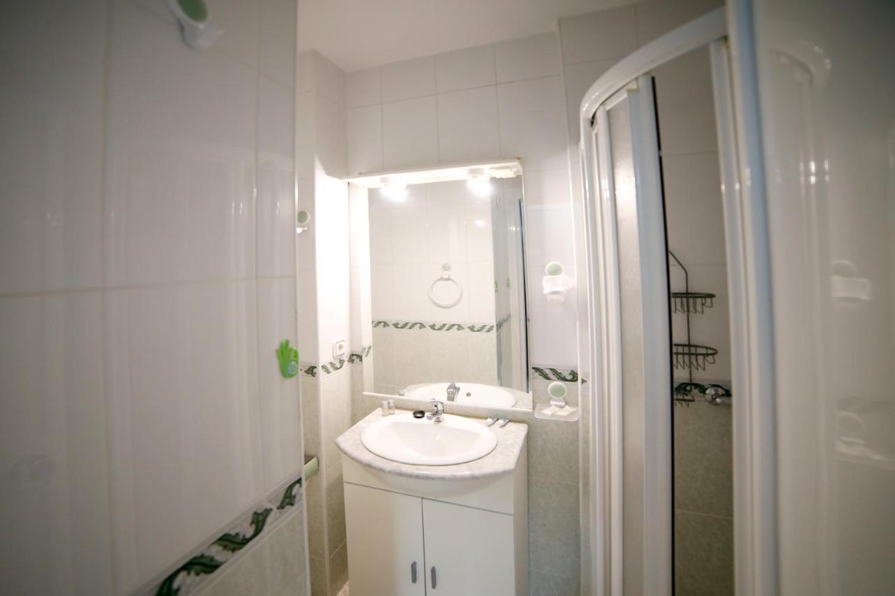 Apartamentos Dc Benalmadena Luaran gambar