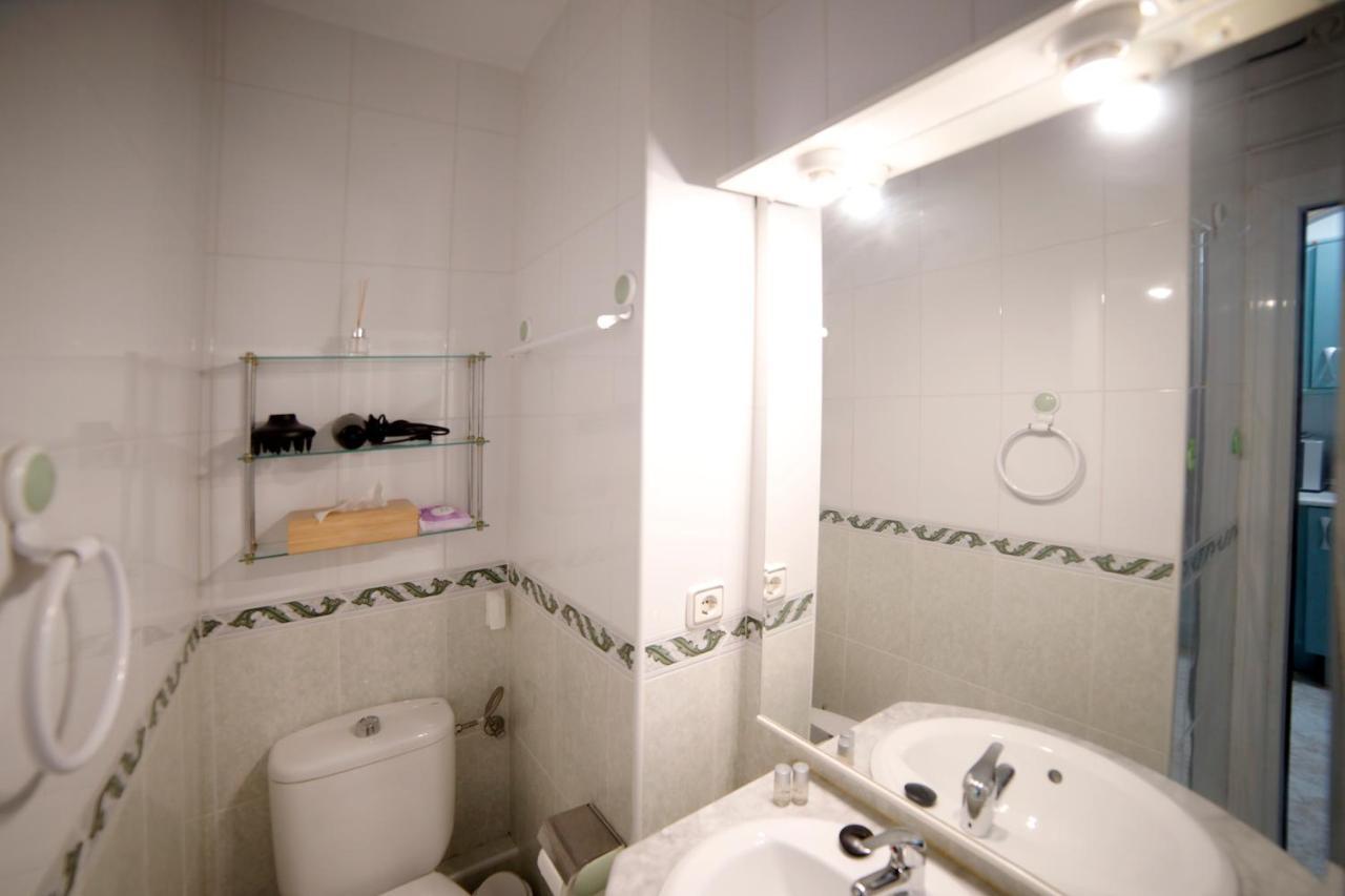Apartamentos Dc Benalmadena Luaran gambar