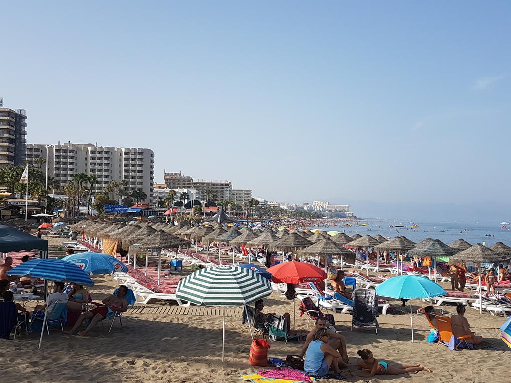 Apartamentos Dc Benalmadena Luaran gambar