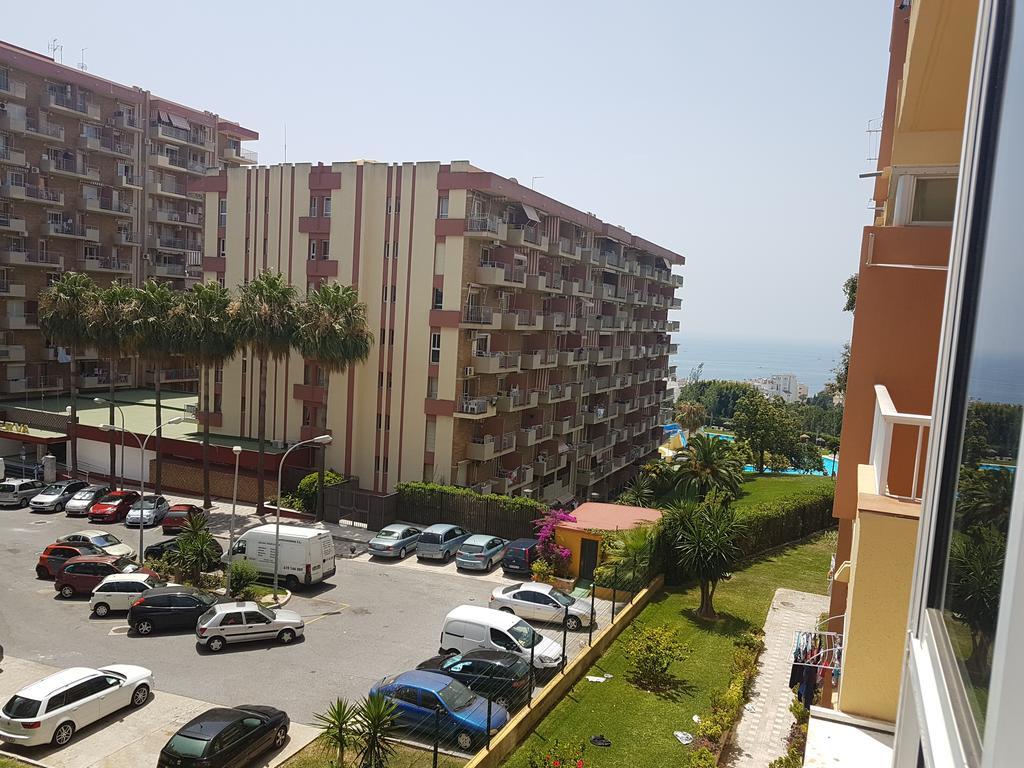 Apartamentos Dc Benalmadena Luaran gambar
