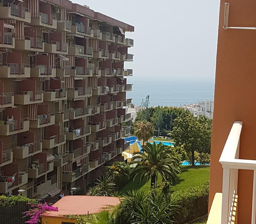Apartamentos Dc Benalmadena Luaran gambar